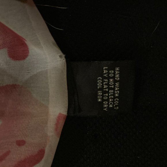 CLEARANCE 2/$10 or 3/$14 Floral Kimono-Style Shawl - Picture 7 of 7